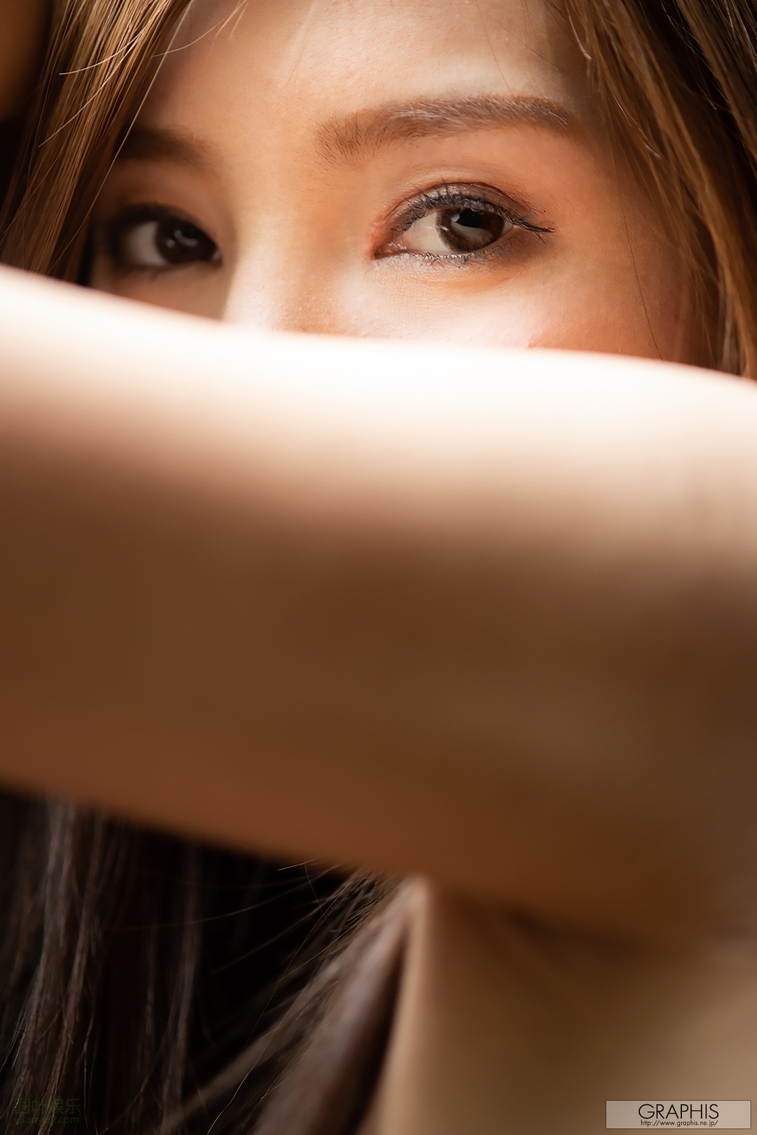 (2018 - 06 - 15) Aoi (葵) - Allure