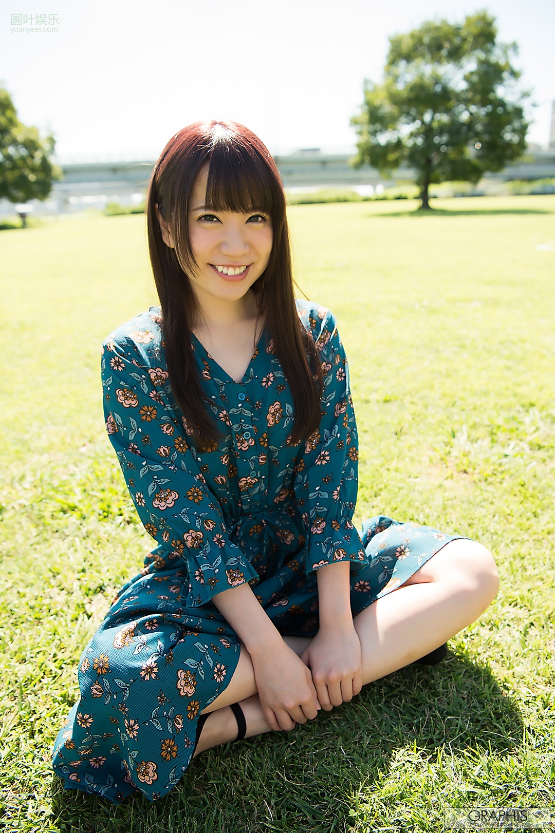 (2017 - 11 - 10) HATSUMI Rin (初美りん) - Look at me!