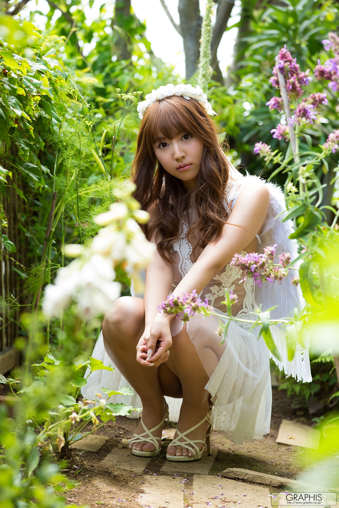 (2016 - 12 - 02) MIKAMI Yua (三上悠亜) - Divine Sprout