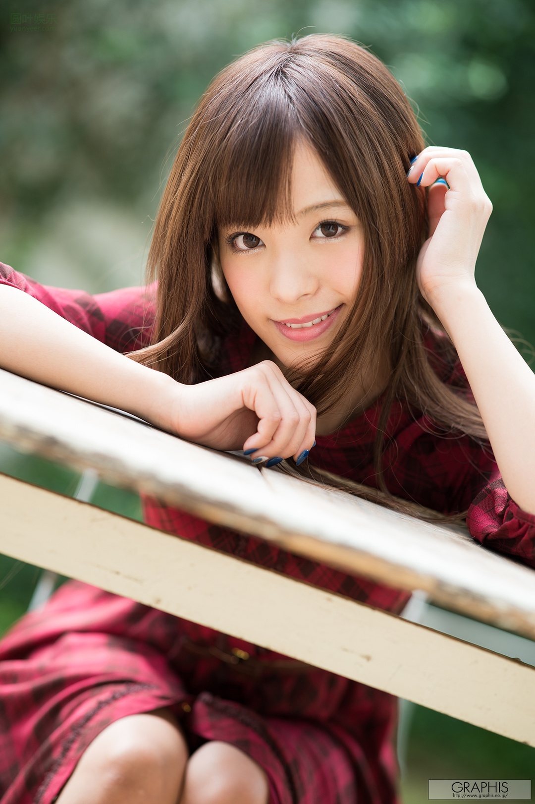 (2016 - 11 - 25) MOMONOGI Kana (桃乃木 かな) - Dazzling fruit