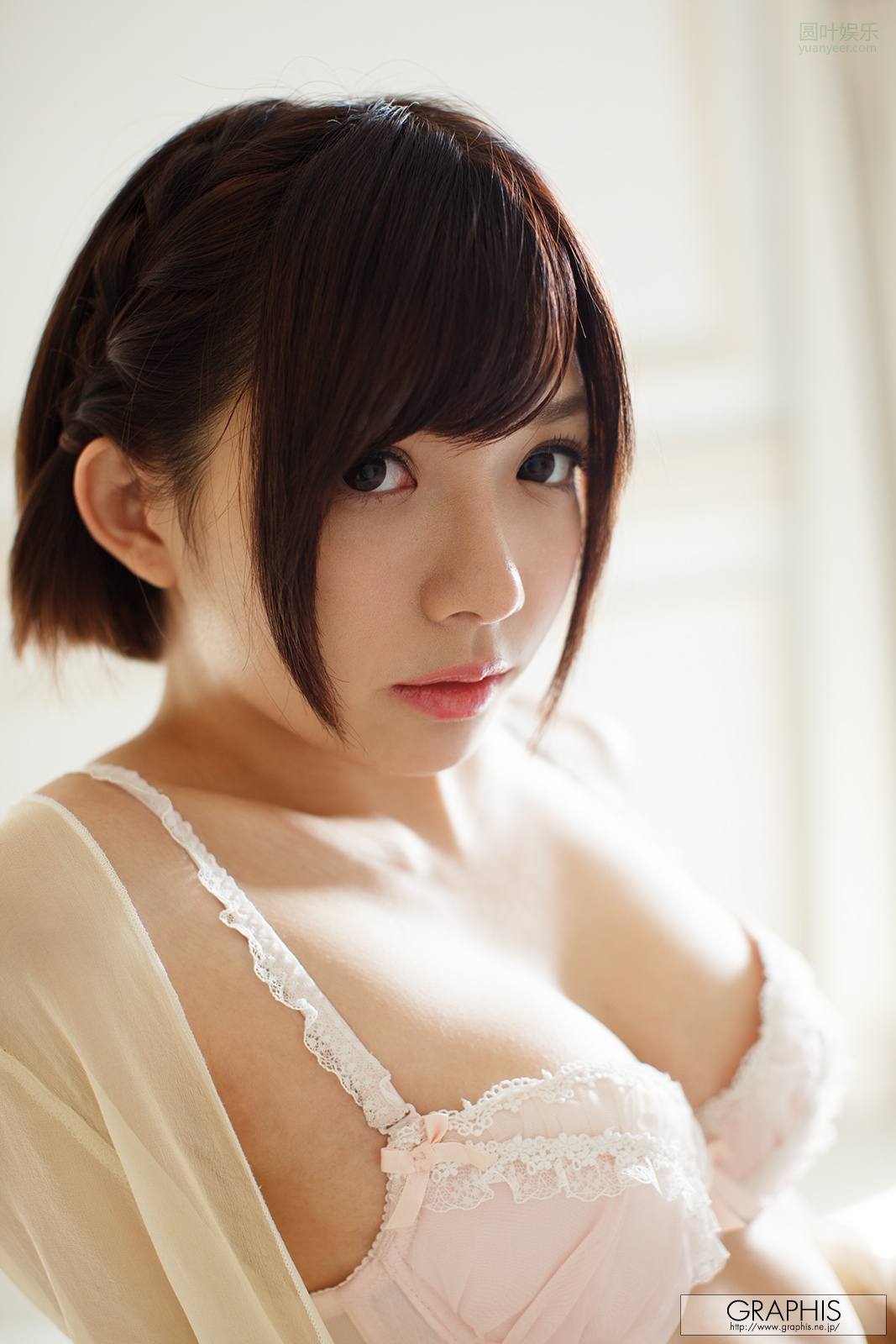 (2014 - 02 - 28) NARUMI Urumi (成海うるみ)