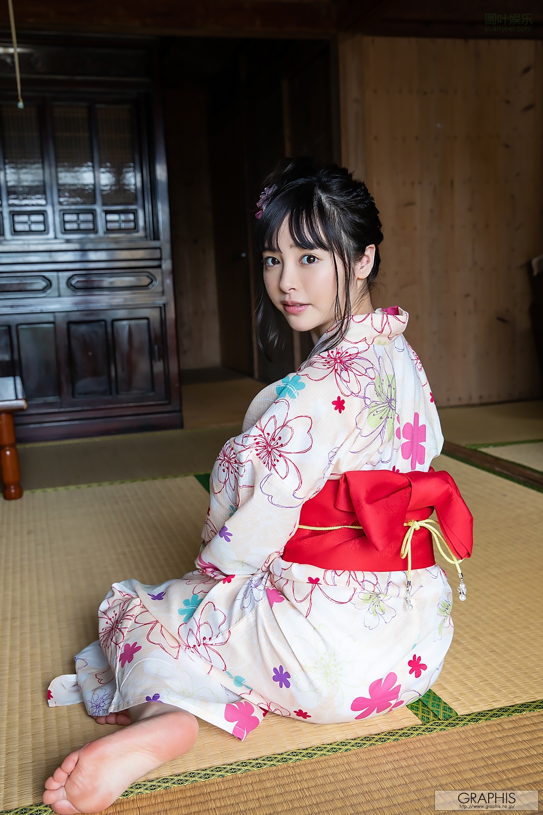 (2018 - 09 - 07) OGURA Yuna (小仓由菜) - Yunacent Cute