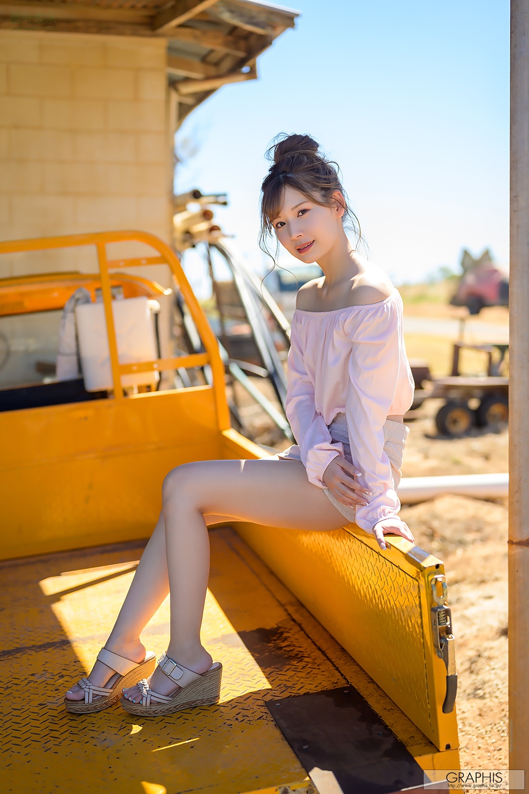 (2019 - 10 - 04) AKARI Tsumugi (明里つむぎ) - Autumn Special 2019 - Moment