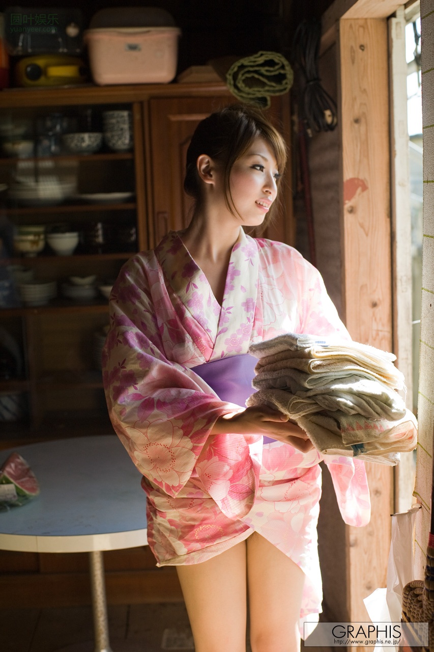 (2009 - 12 - 18) AKIYAMA Shouko (秋山祥子) - Lucky