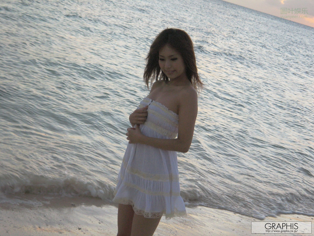 (2009 - 12 - 18) AKIYAMA Shouko (秋山祥子) - Lucky