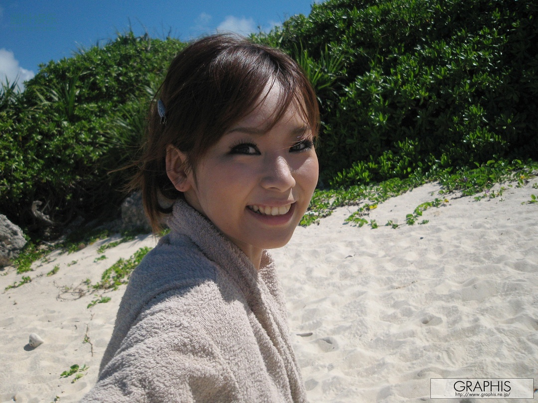 (2009 - 12 - 18) AKIYAMA Shouko (秋山祥子) - Lucky