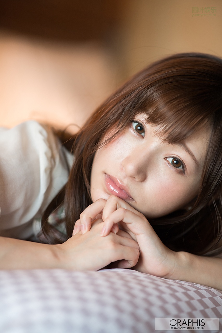 (2015 - 11 - 01) AMATSUKA Moe (天使もえ) Calendar封面