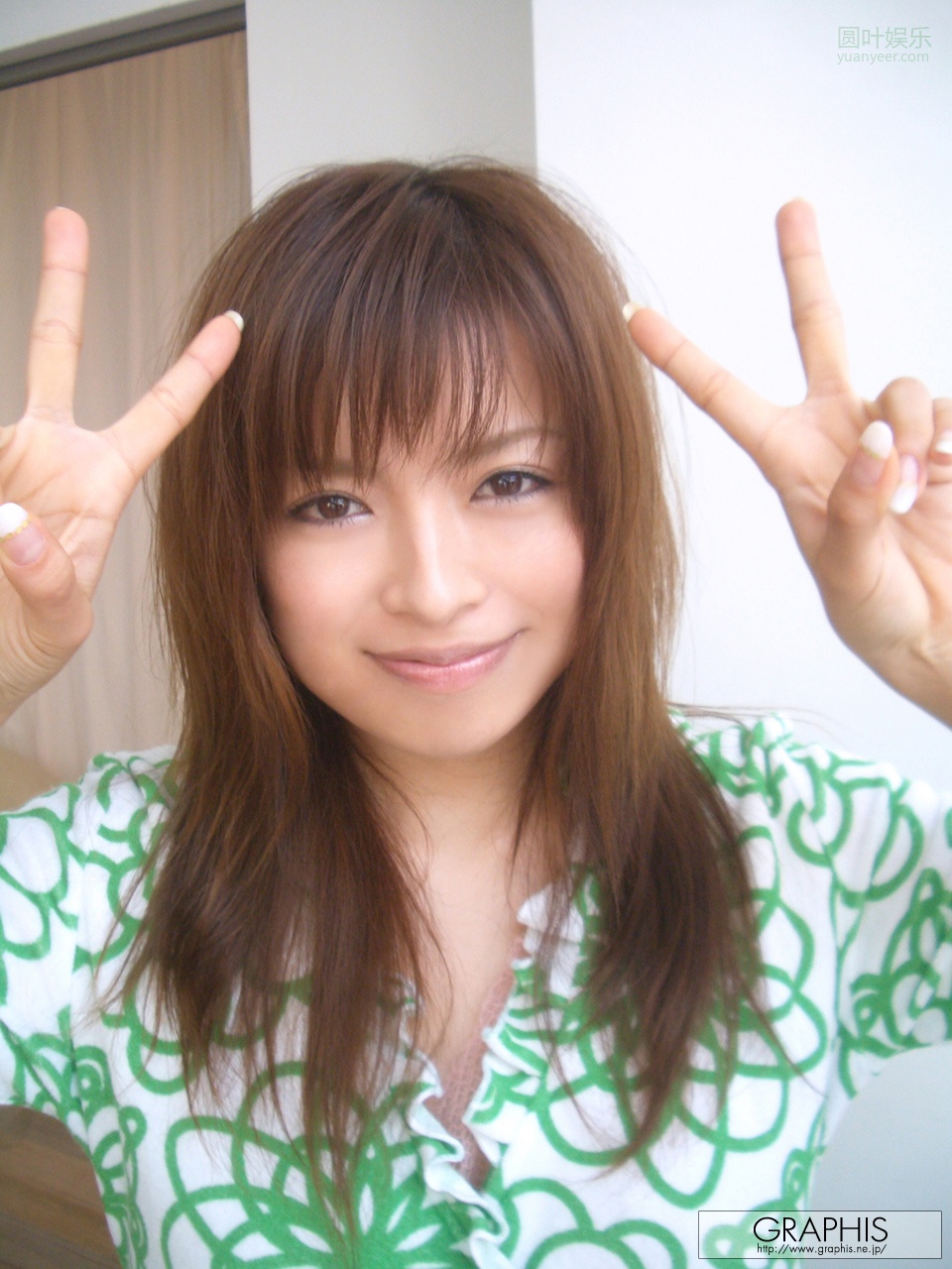 (2008 - 11 - 20) AOI Rei (苍井怜) - Honey Trap