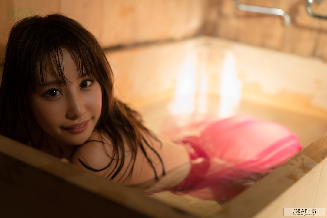 (2017 - 02 - 03) AYAMI Shunka (あやみ旬果) - Sunbeams leaves