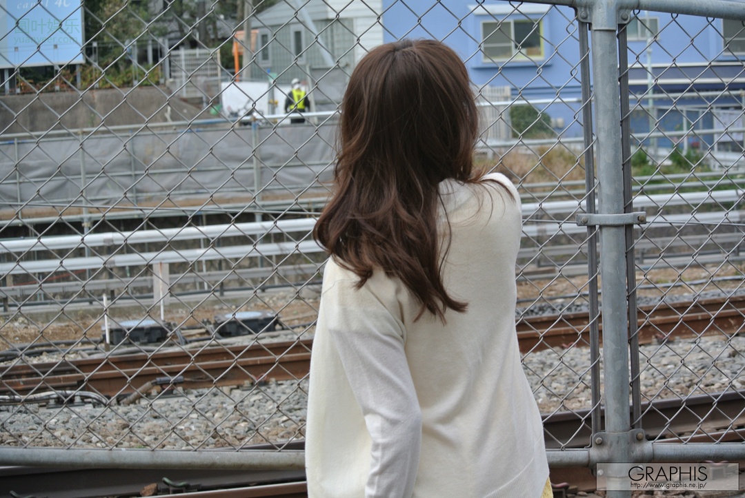 (2017 - 02 - 03) AYAMI Shunka (あやみ旬果) - Sunbeams leaves