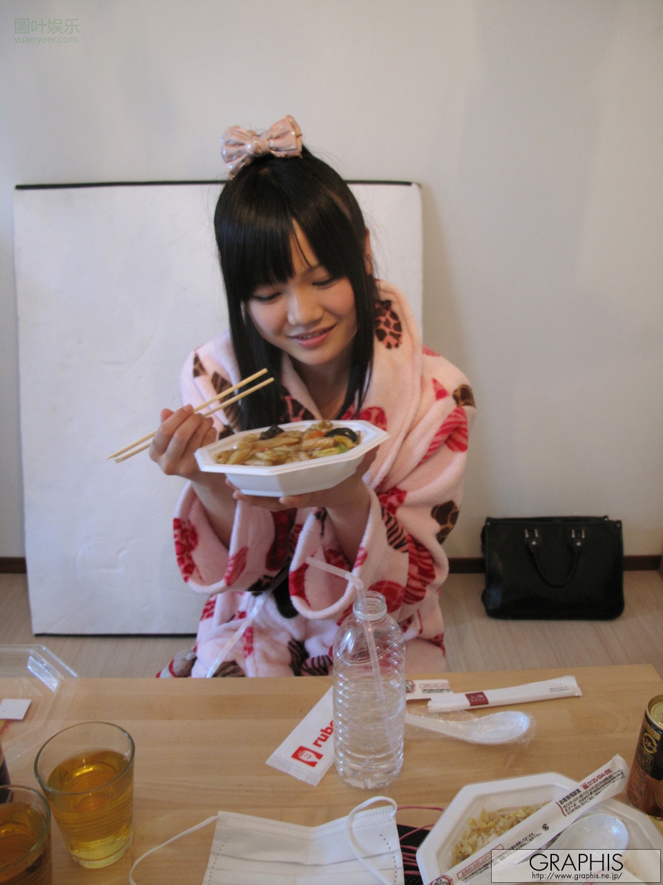 (2011 - 04 - 29) EIKURA Ai (荣仓あい)