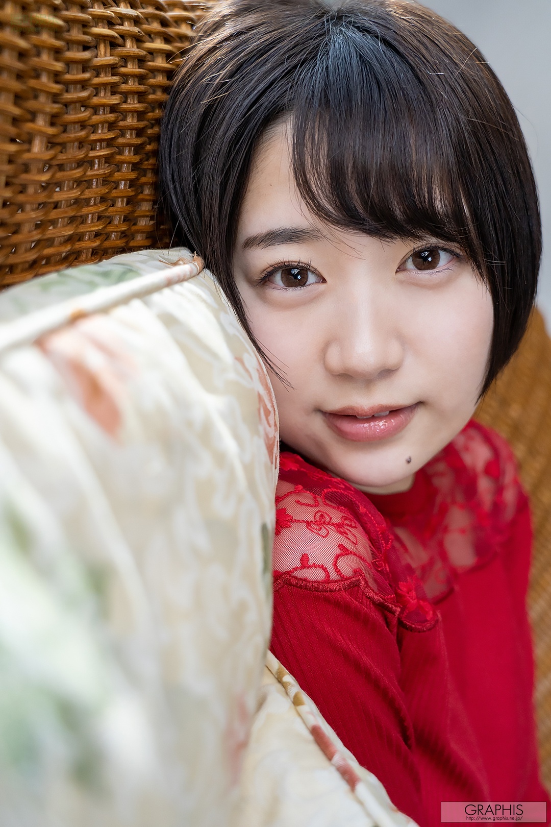 (2019 - 04 - 05) FUJIE Shiho (藤江史帆) - Pele clara