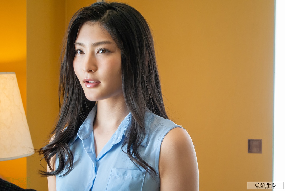 (2019 - 04 - 26) HONJO Suzu (本庄铃) - Golden Week Special 2019 - Deus Biei