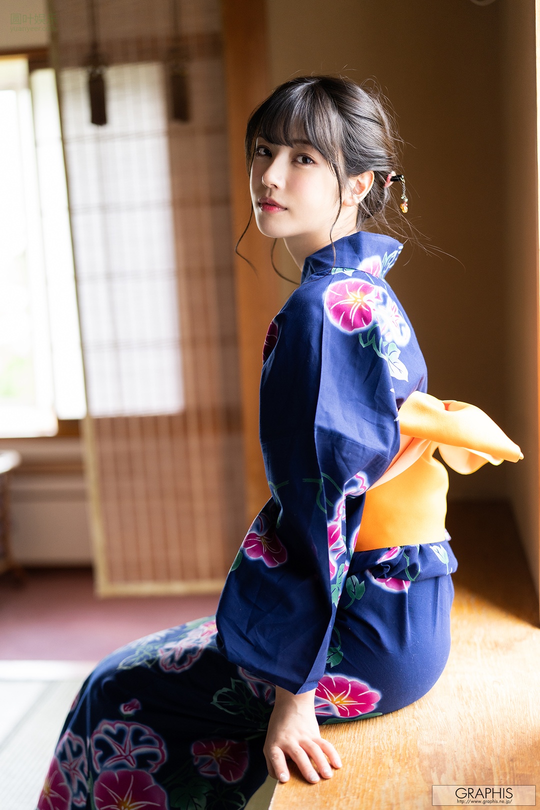 (2020 - 09 - 18) KAEDE Karen (枫カレン) - Cool Beauty