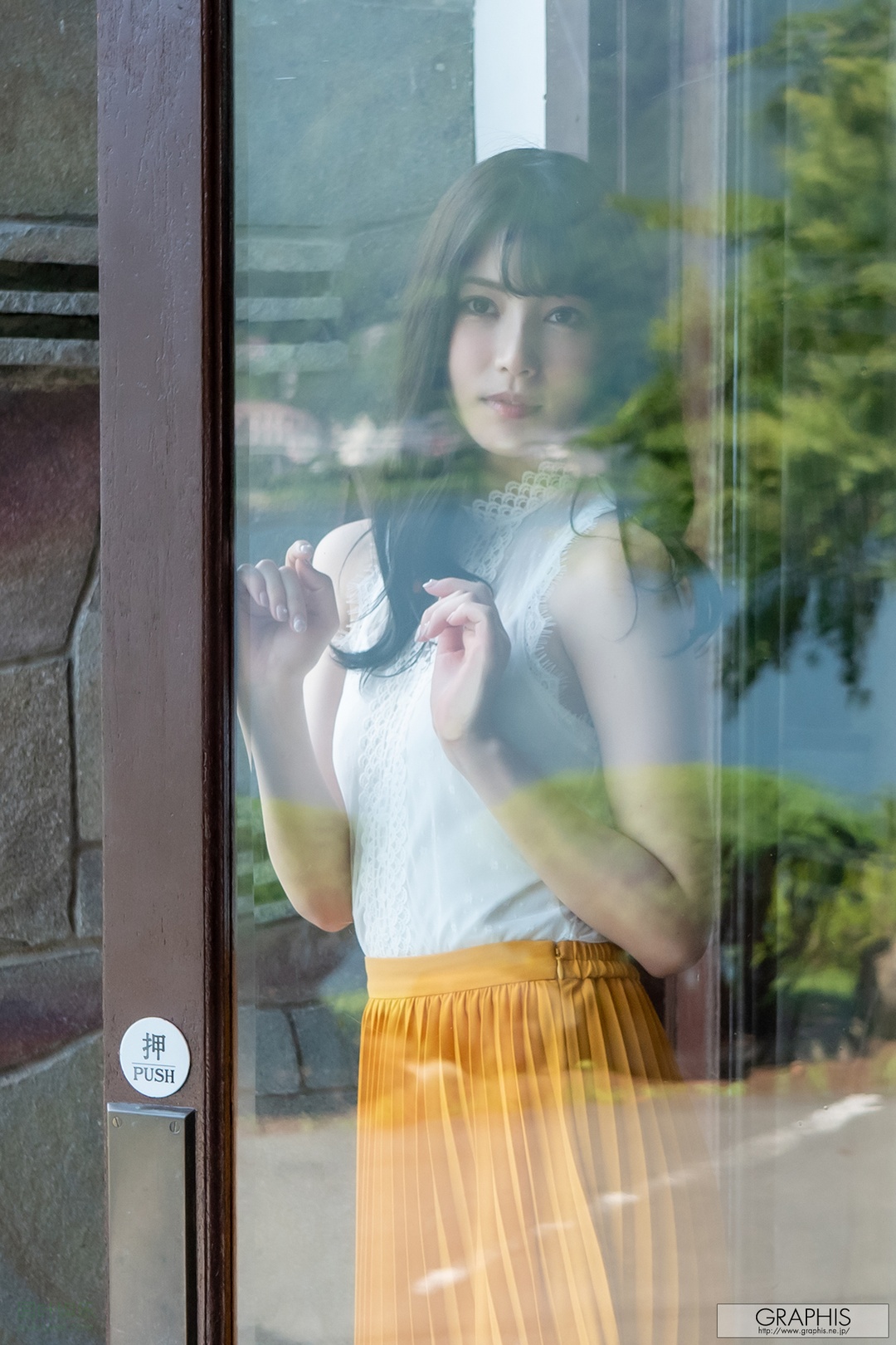 (2020 - 09 - 18) KAEDE Karen (枫カレン) - Cool Beauty