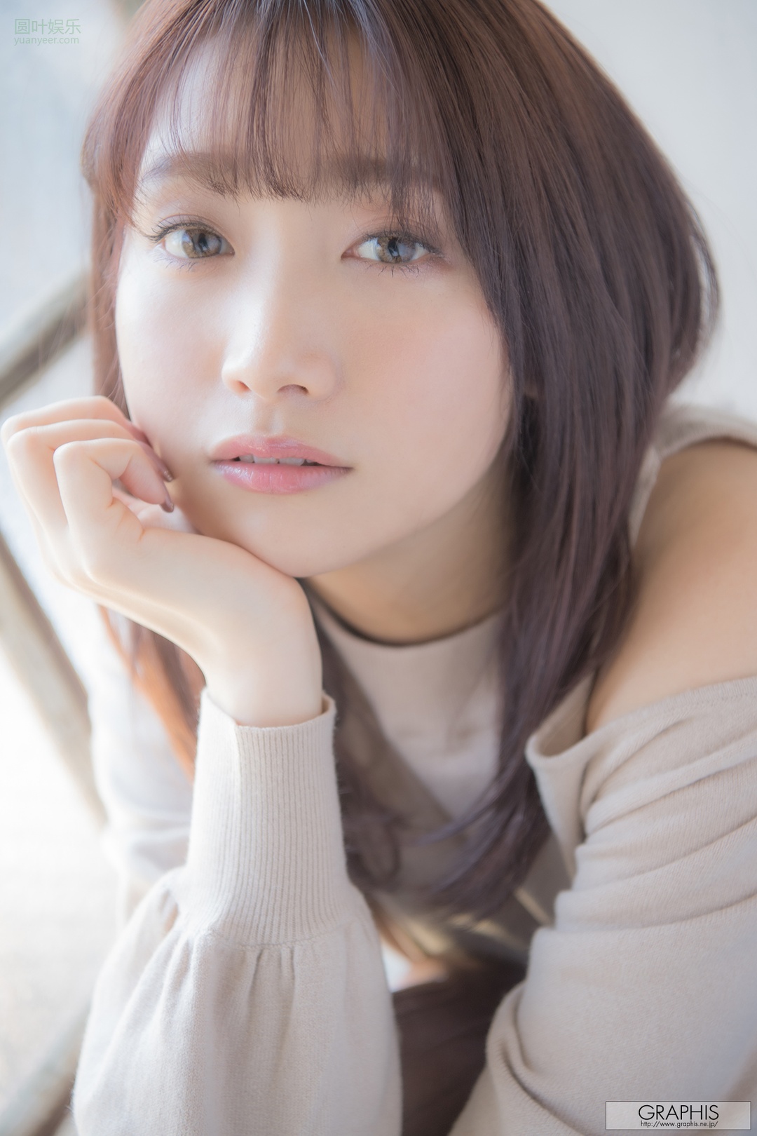 (2020 - 12 - 01) KAMI Anna (加美杏奈) Calendar封面图片