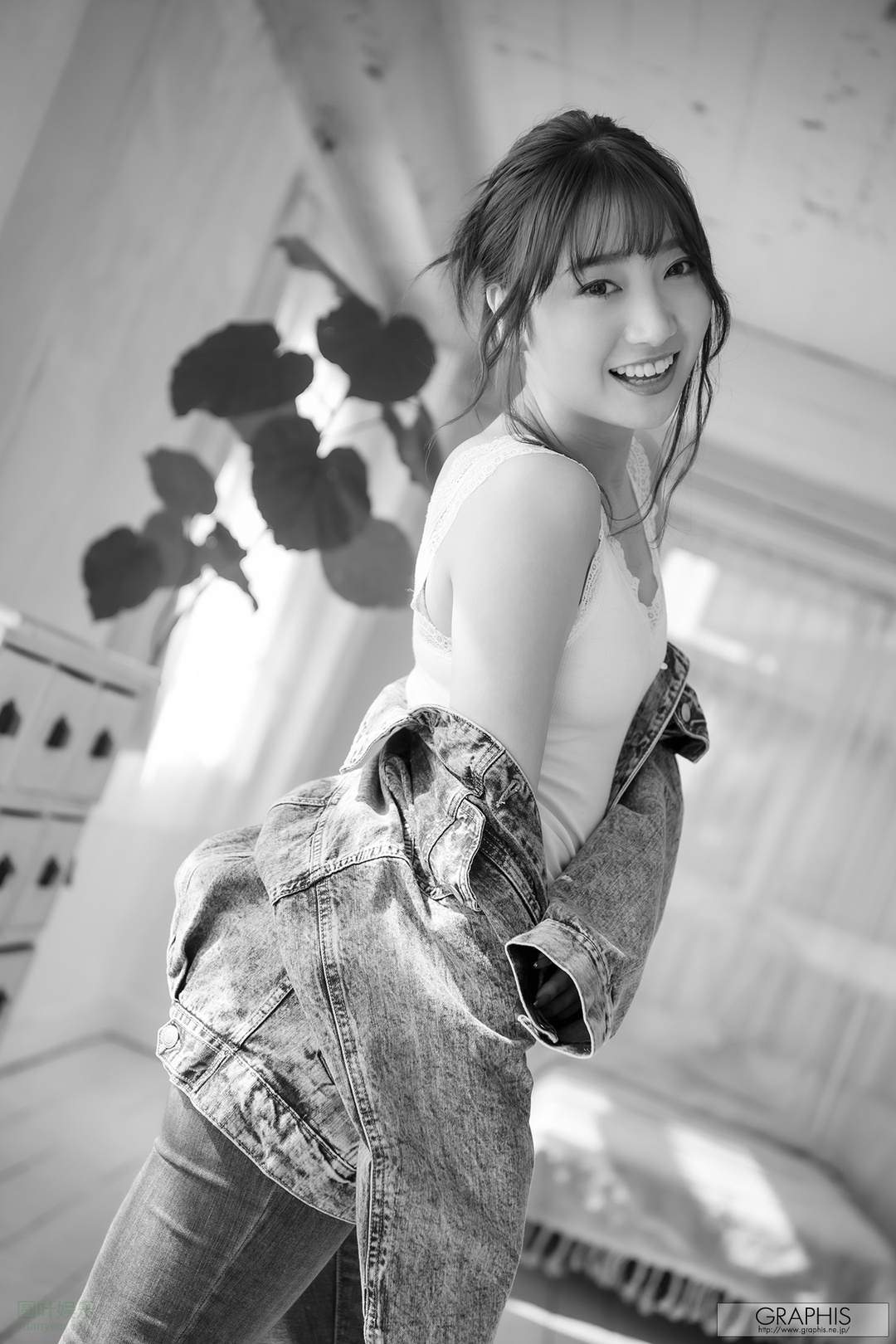 (2020 - 12 - 01) KAMI Anna (加美杏奈) Calendar