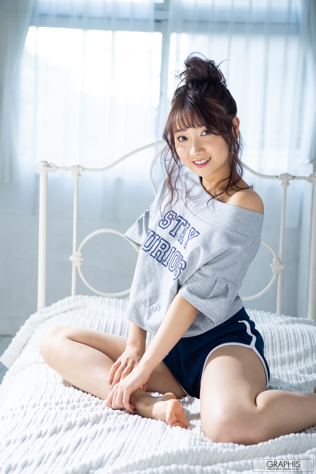 (2020 - 12 - 01) KAMI Anna (加美杏奈) Calendar