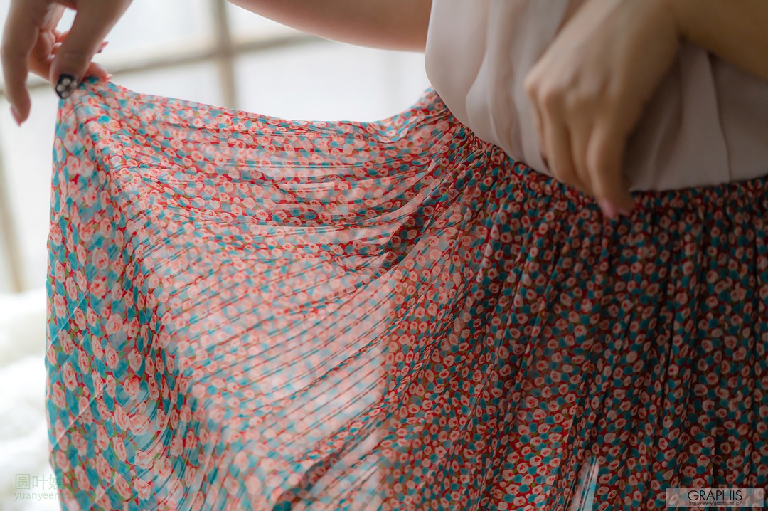 (2020 - 01 - 10) MIKAMI Yua (三上悠亜) - Sweet Smile