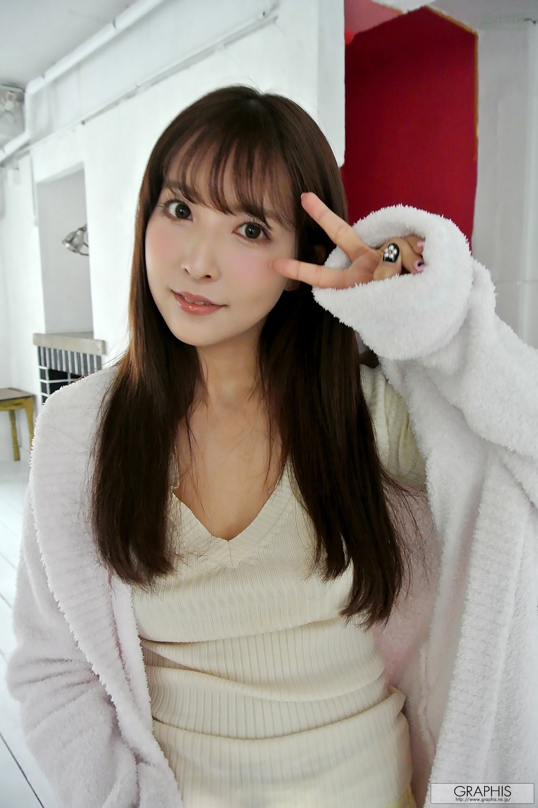 (2020 - 01 - 10) MIKAMI Yua (三上悠亜) - Sweet Smile