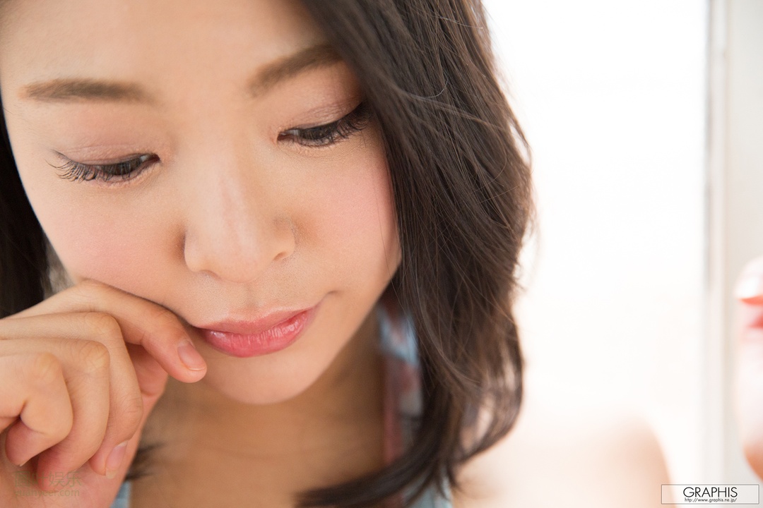 (2015 - 11 - 13) MINAMI Manaka (南真菜果)