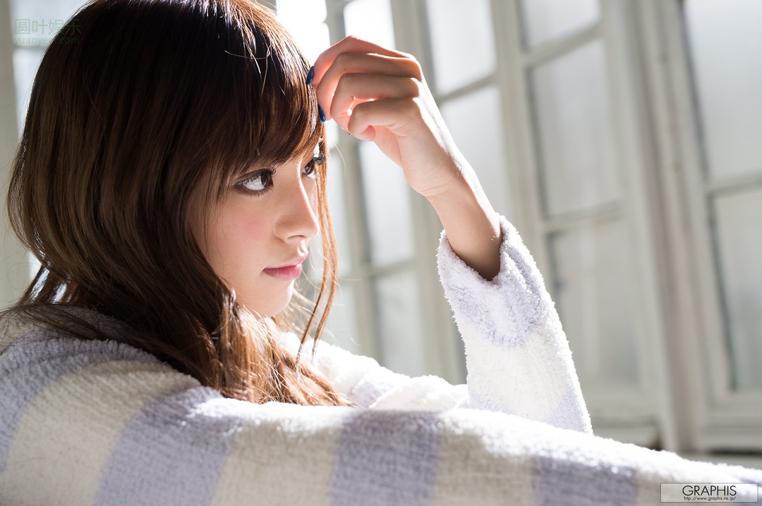 (2016 - 11 - 25) MOMONOGI Kana (桃乃木 かな) - Dazzling fruit