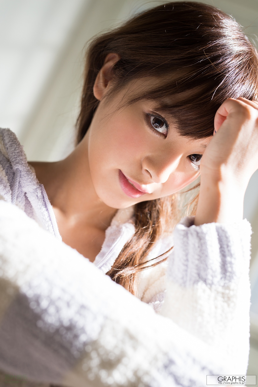 (2016 - 11 - 25) MOMONOGI Kana (桃乃木 かな) - Dazzling fruit