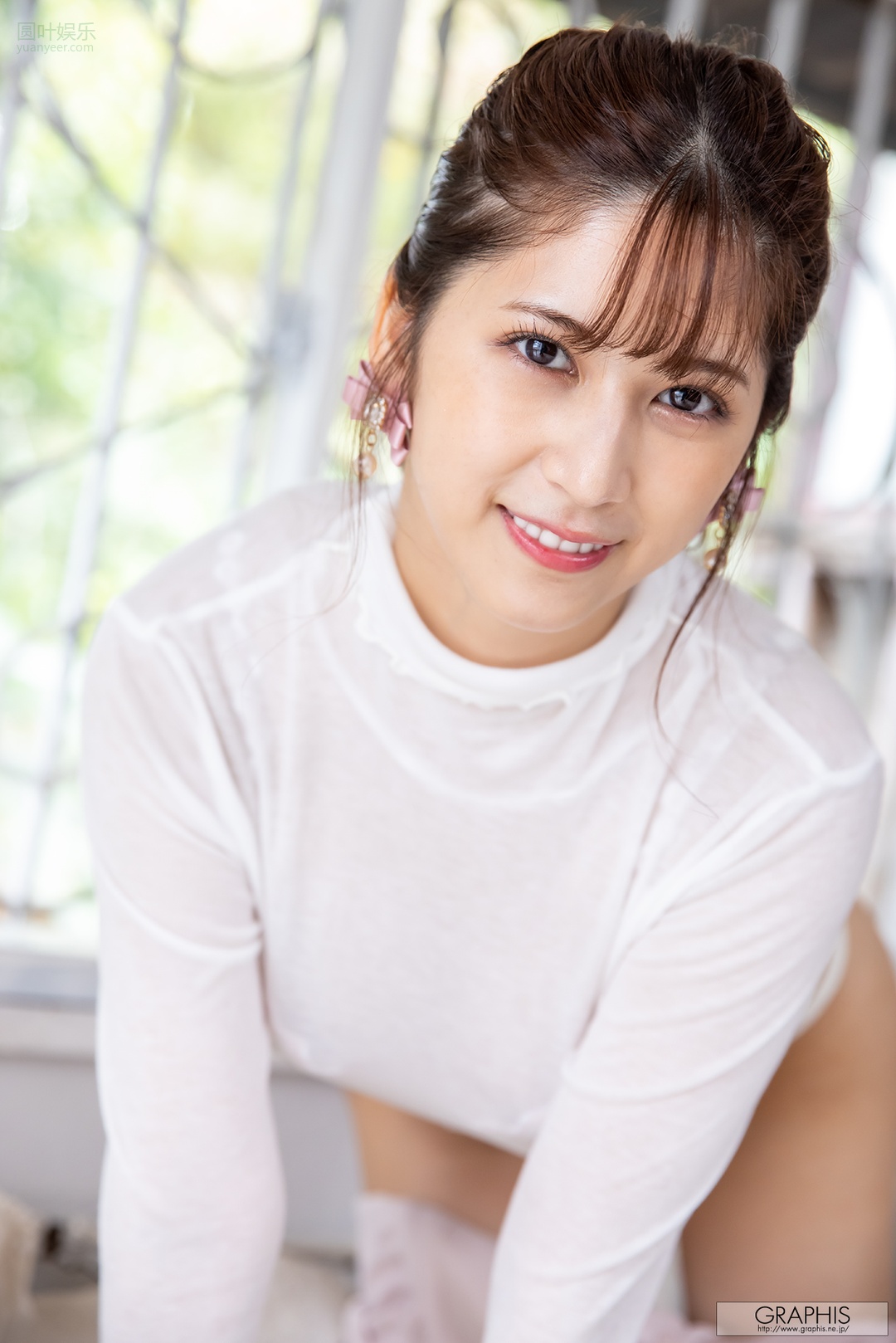 (2020 - 12 - 04) NANATSUMORI Riri (七ツ森りり) - éclat