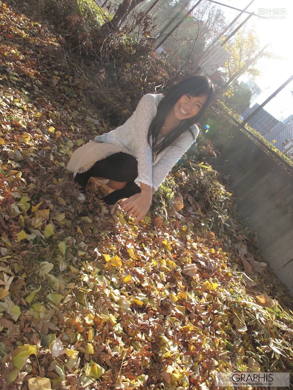 (2012 - 01 - 06) OGURA Nana (小仓奈々) - GLAMOROUS BODY