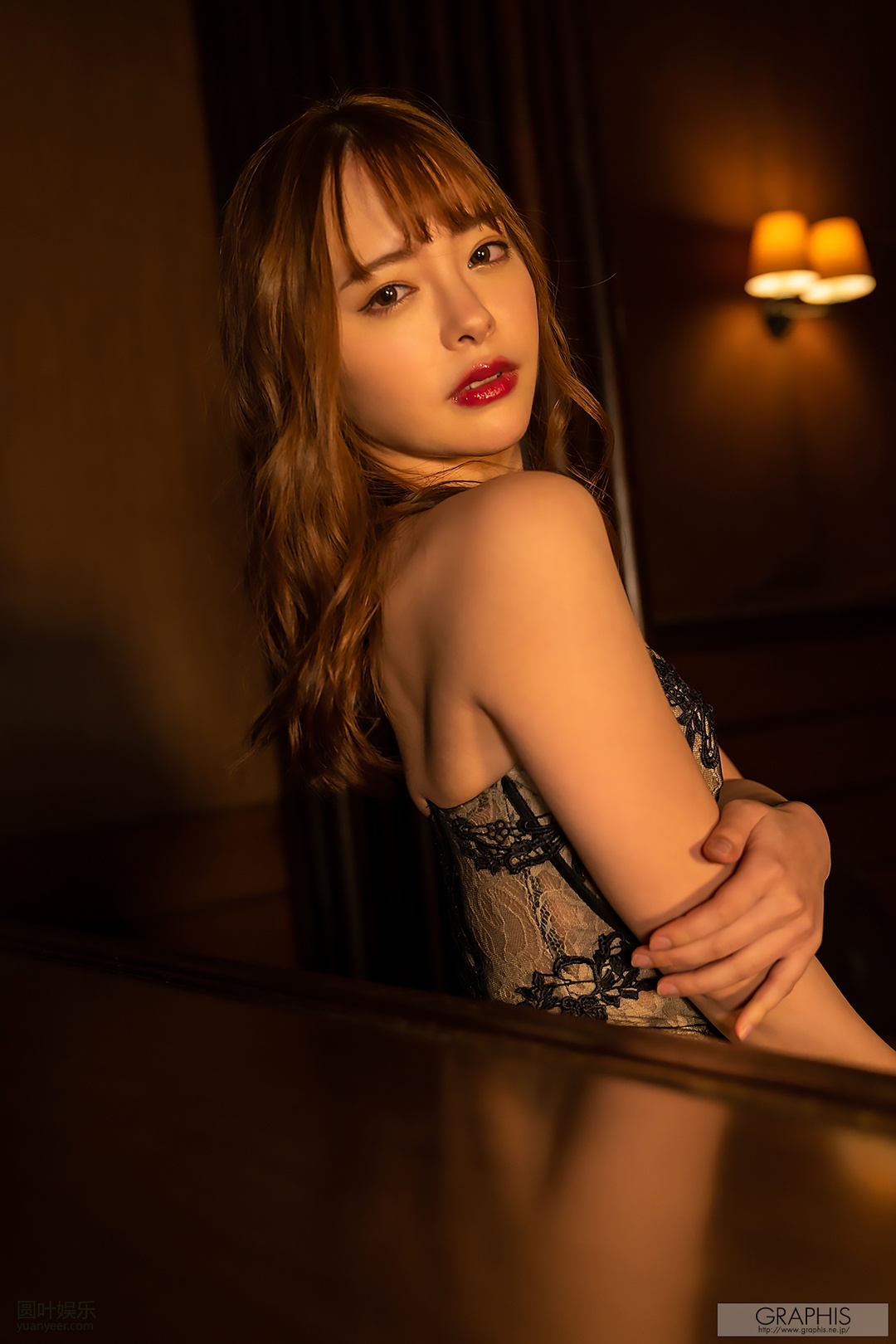 YunaOgura小倉由菜-和服到晚礼服的演变-优图1