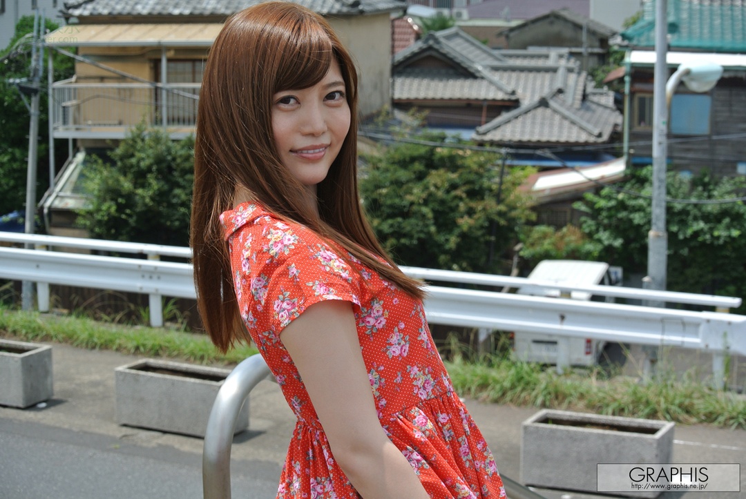 (2016 - 07 - 22) SAKAKI Riria (榊梨々亜) - Be shy