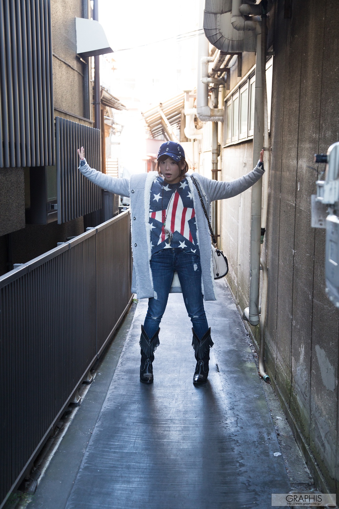 (2016 - 05 - 02) SAKURA Mana (纱仓まな) - Spring Special 2016 - I'm in love with you