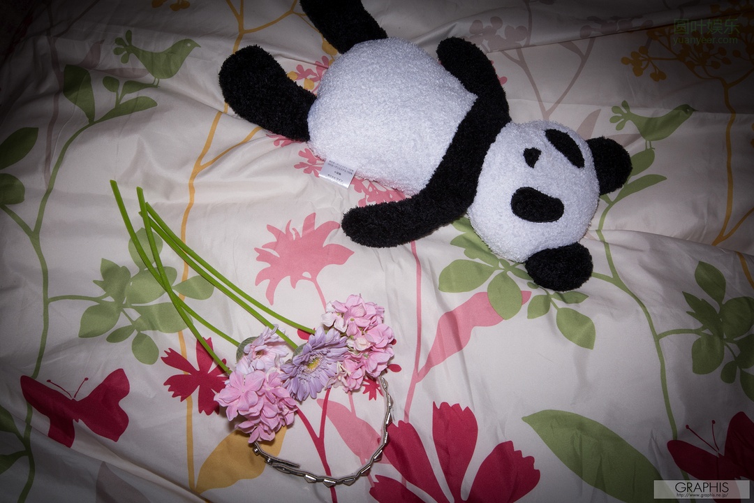 (2016 - 01 - 08) SUZUMURA Airi (铃村あいり) - New Year Special 2016 - Petite Amie