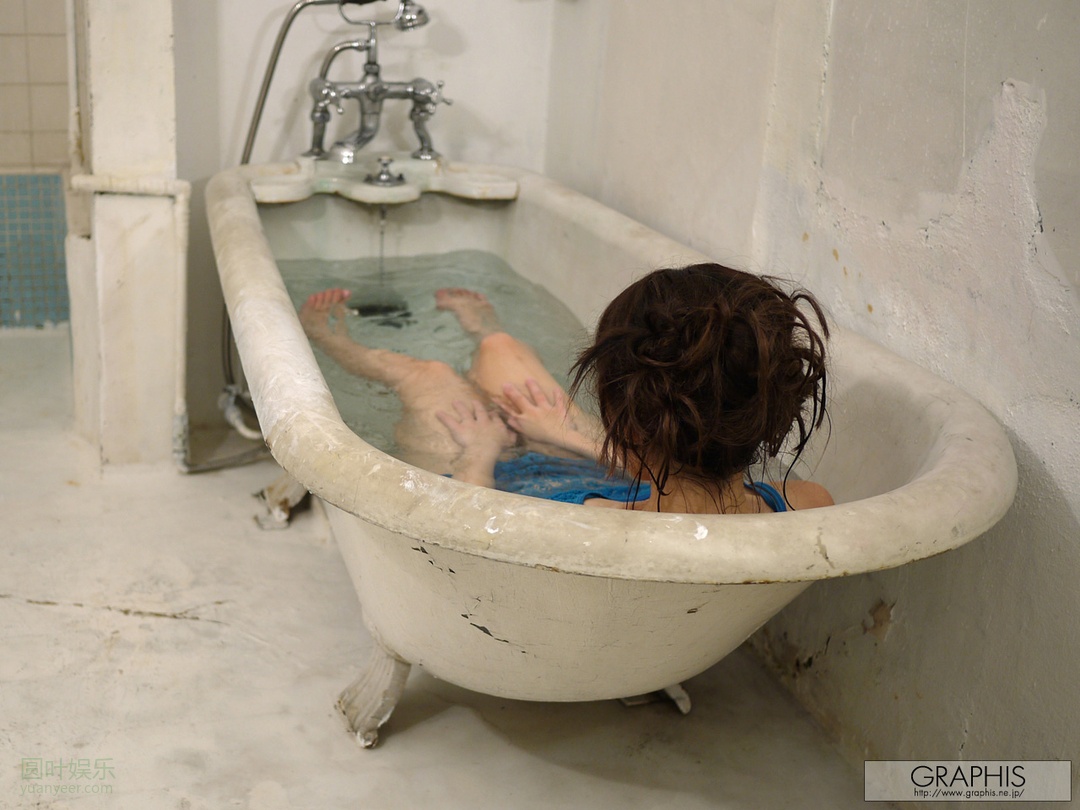 (2010 - 01 - 29) TAKIZAWA Hikaru (滝沢ひかる)