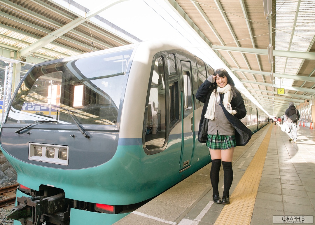 (2015 - 03 - 27) UEHARA Ai (上原亜衣) - Spring Special 2015 - Allure