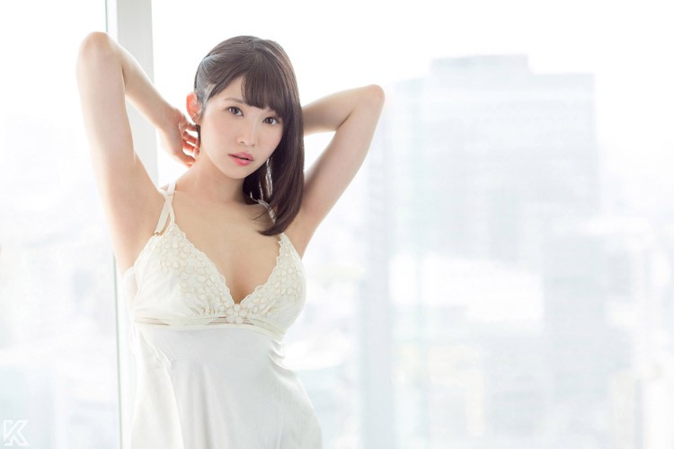 佐伯由美香、野々宫みさと共演作品CJOD-285