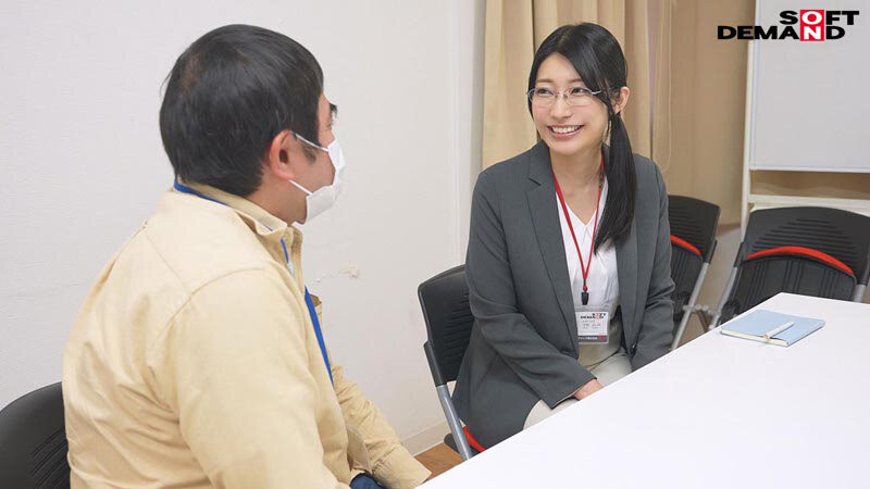 守屋よしの(守屋芳乃)作品SDJS-317发布!以为童帝是处男…最清秀女子社员被捅爆了!-图片2