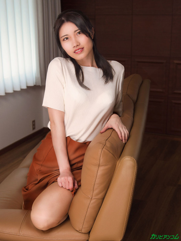 今年无码片商カリビアンコム(加勒比)第一位初登场的女优「赤坂桃子」是？-图片4