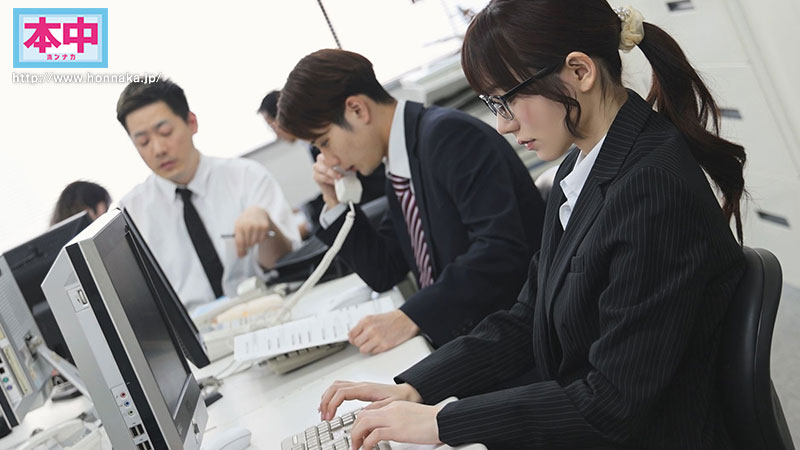 五日市芽依作品HMN-735发布！土味上班族下班后竟是恶魔肉食女！