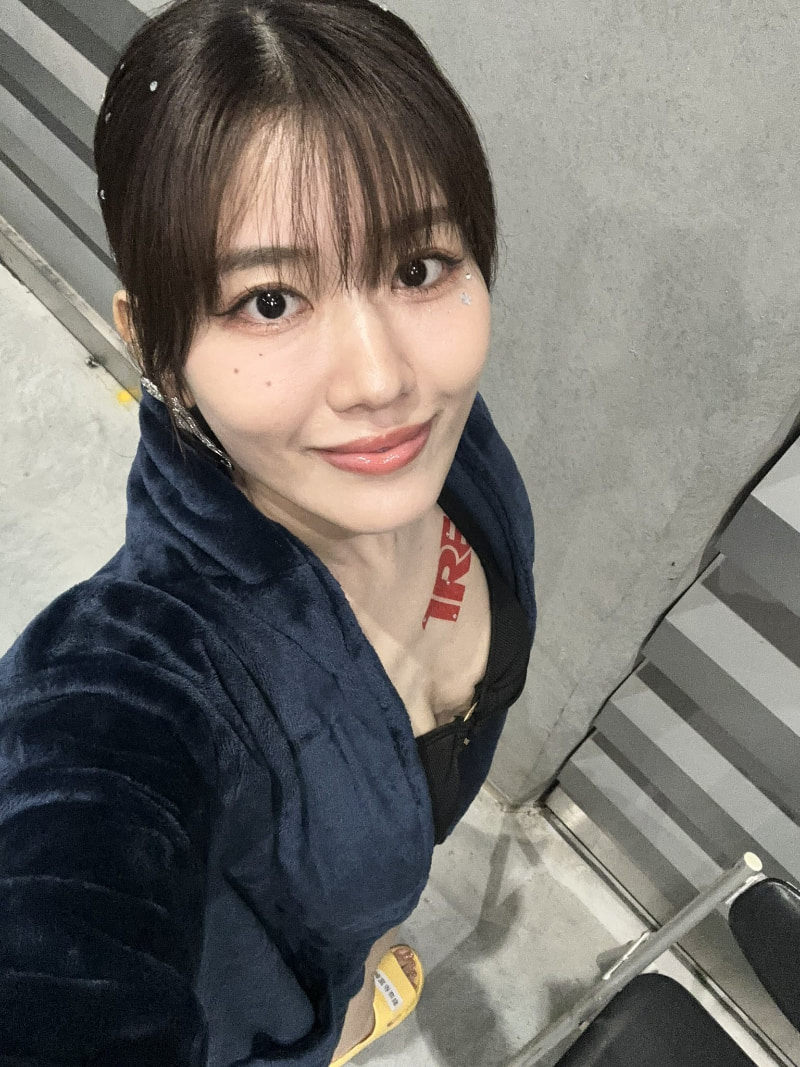 在TRE的后台……神宮寺ナオ(神宫寺奈绪)见到了让她很开心的人!-图片3