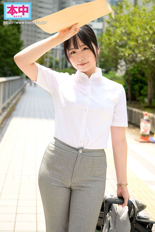 南紫音出道作品HMN-661发布！求职之余顺便4P***！四年没男友的大学生真面目是？-图片2