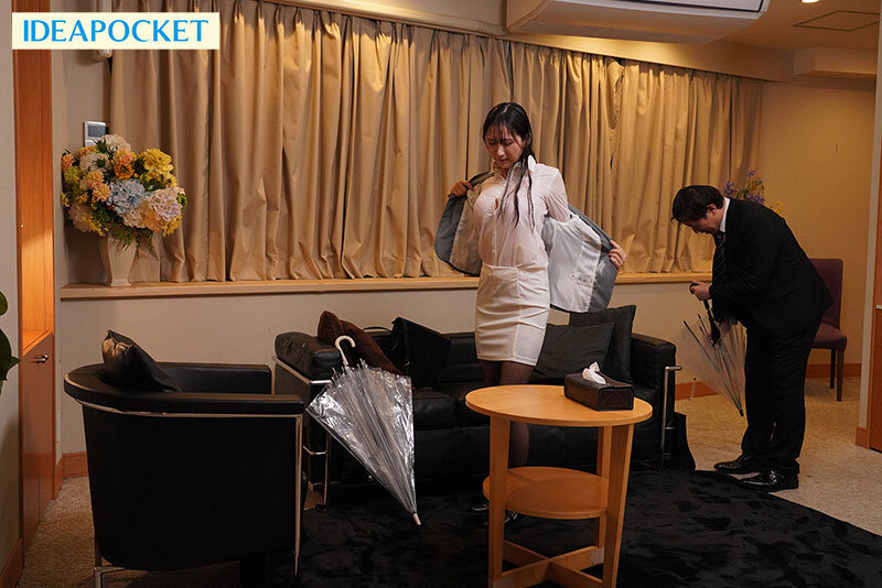 役野満里奈(役野满里奈)作品IPZZ-439发布！在台风天和处男下属同房，美波女上司突然被袭击了-图片3