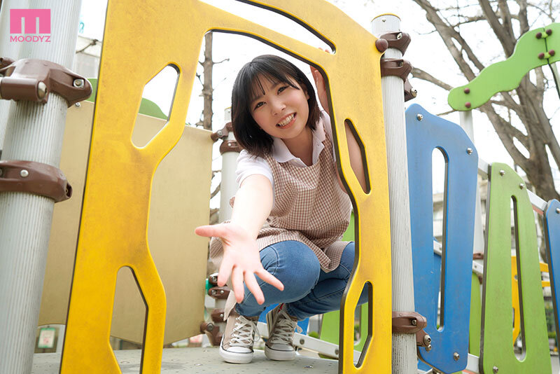 南見蒼(南见苍)出道作品MOER-012发布!朴素却有G奶的幼教师出道!