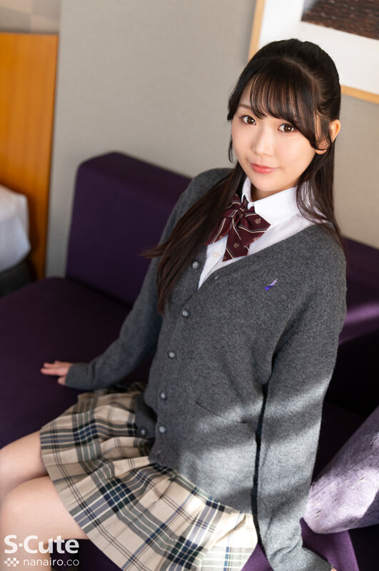 久和原せいら(久和原圣罗)作品SQTE-550发布！制服女友在旅馆解放好色真面目，透明感的粉色花蕾超诱惑！-图片2
