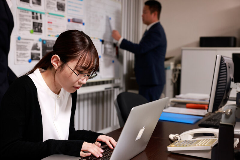 五十嵐清華（五十岚清华），浜辺栞帆（滨边栞帆），稲森あみ，共演作品AKDL-325发布，封面及作品信息！封面