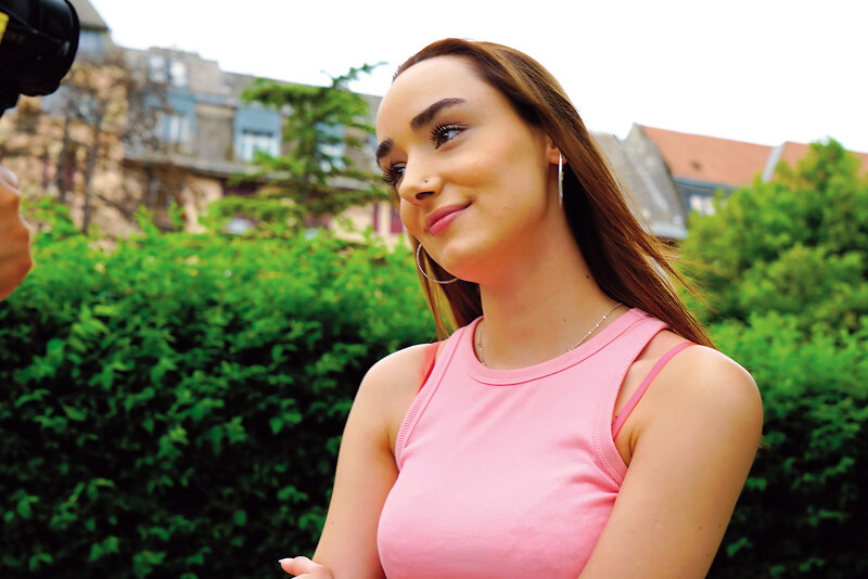 イザベラ・デラ，アリス・ザフェル，キャット・スクィット，共演作品HUSR-288发布，封面及作品信息！