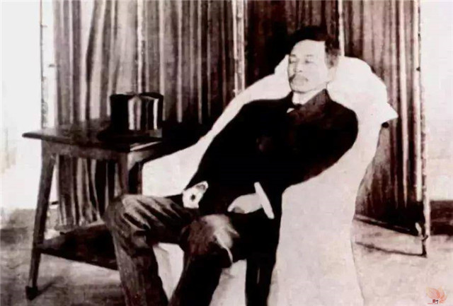 他与孙中山齐名,毙命于不知谁派的刺客手中 他与孙中山齐名,毙命于不知谁派的刺客手中