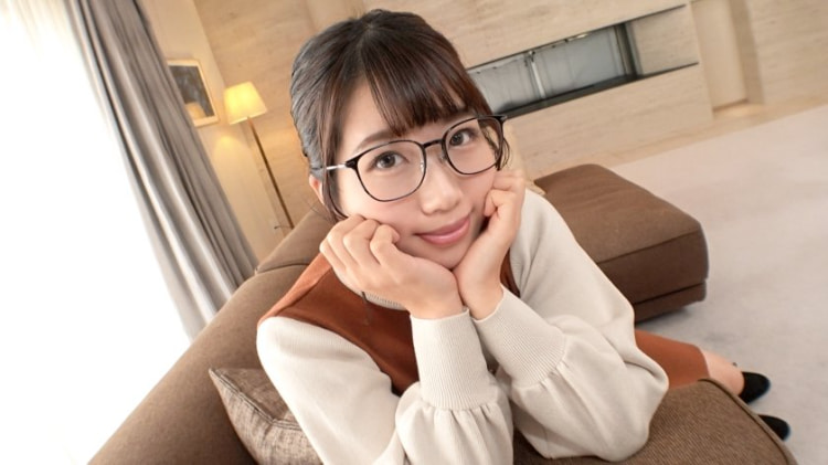 SIRO-4822真希20岁，学生真希。