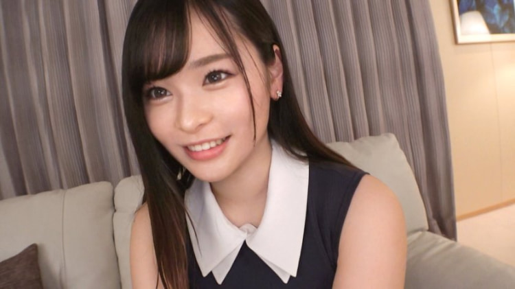 SIRO-4971さな20岁，大学生（商学院）。
