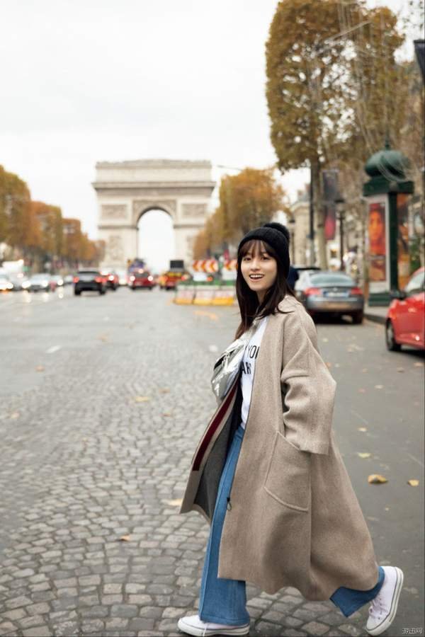 桥本环奈20岁生日将推出写真集《NATUREL》
